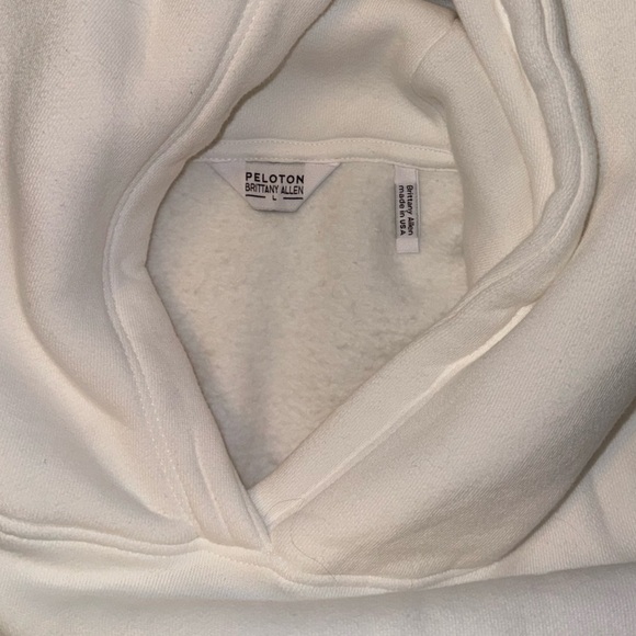 Fall 2023 ~ PELOTON x BRITTANY ALLEN White Hoodie Sweatshirt - Size LARGE - Picture 7 of 7